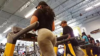 اثنان من الفاسقات يمصون قضيب الرجل ويستبدلون سكسي اجنبي محارم مترجم المهبل