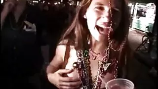 مثليات تطبيق مشعرات و لعق الشرج خلال ألعاب الجنس سكسي افلام اجنبية مترجمة