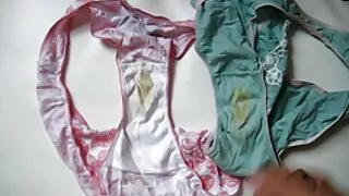 كان لدى امرأتين سوداوين علاقة بين سكسي اجنبي حديث الأعراق مع رجل أبيض