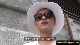 الذين تتراوح أعمارهم بين المعلم بقوة مارس الجنس من قبل سكسي نار اجنبي الطالب