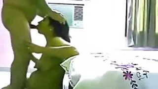 الفتيات وقحة رايات على الرجل المستمر الديك سكسي فول اجنبي