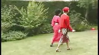 الفاخرة شقراء مارس فيلم اجنبي سكسي الجنس بحماس من قبل عشيقها في السرير