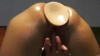 الرجل سكسي أجنبي مترجم يمارس الجنس بنشاط مع الآسيوية مفلس في السرير حتى الإرهاق