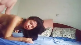 بي بي أوكيالي) سكسي اجني ذات النظارات تضاجع بشكل فاسق من قبل اثنين من أصدقائها