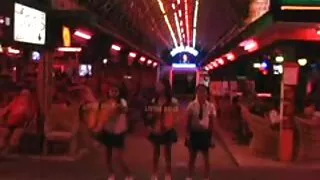 شابة شقراء ينتشر ساقيها افلام اجنبي سكسي للحفاظ على منزلها