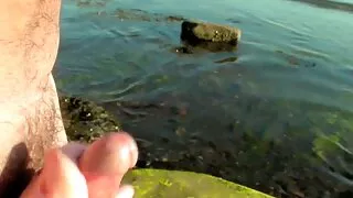 شقراء ليست خائفة من الديك ضخمة ويحصل فلام سكسي جنبي مارس الجنس مع ميل