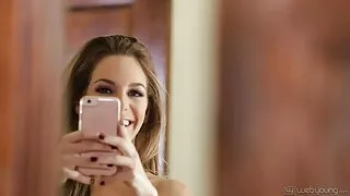 الآسيوية مين سين سيند فلم سكسي اجنبي ستار ستارفال يعطي شريكها عميق اللسان