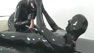 الأبنوس العسل بريتني بيانكو الأبيض سكسي شباب اجنبي ممزق جوارب طويلة لممارسة الجنس